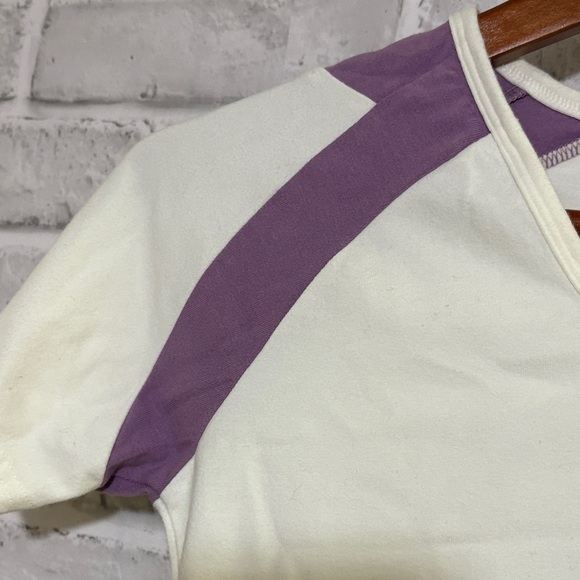 Fila Women's Cream and Purple Short Sleeve Tee, size extra small - Picture 4 of 7